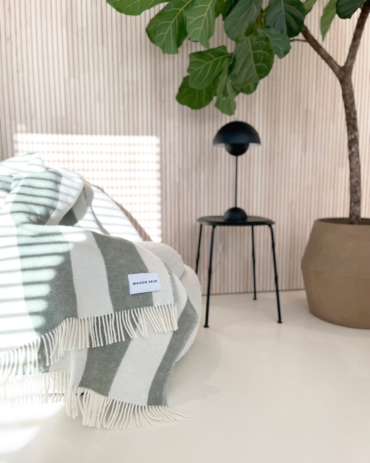 Photo inspiration: Budget Green Apartment Inspiration Reference: Living Room Inspiration