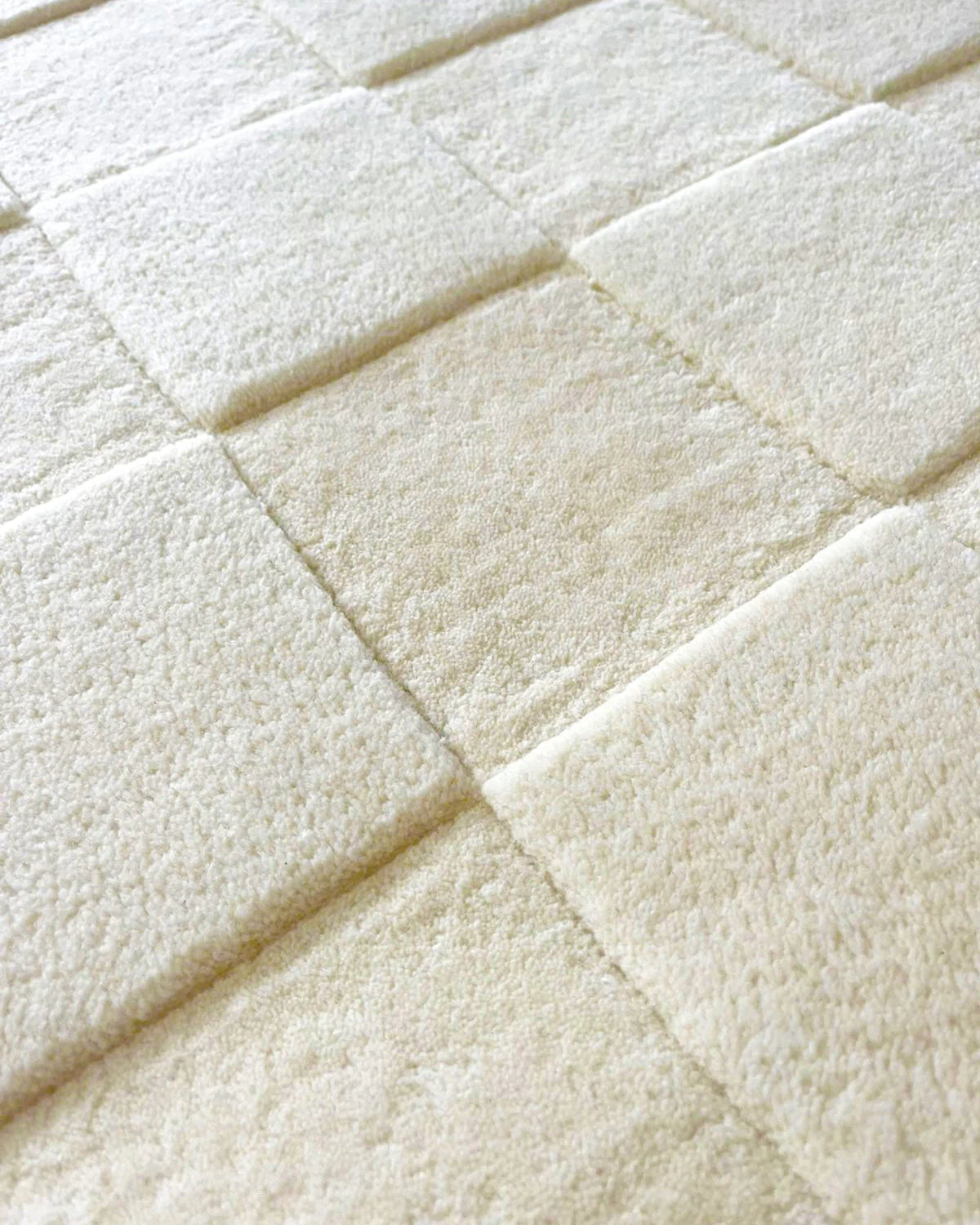 Checkerboard Rug Off White 200 x 300