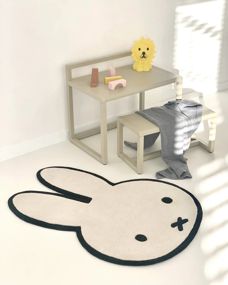Miffy Rug 80 x 110 cm – Maison Deux Miffy Rug 80 x 110 cm – Maison Deux