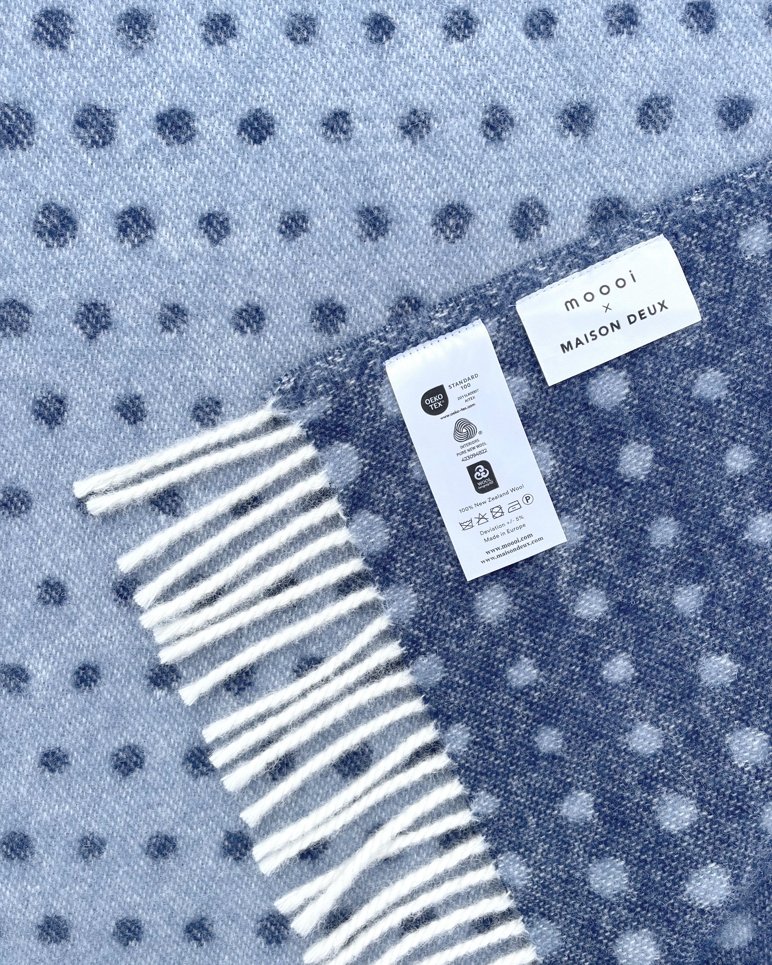 Moooi Blanket - Blooming Seadragon Denim Navy