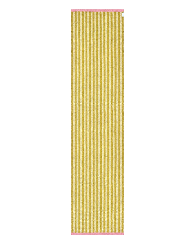 Plastic_Stripe_Rug_Sunburst_70x300_cm