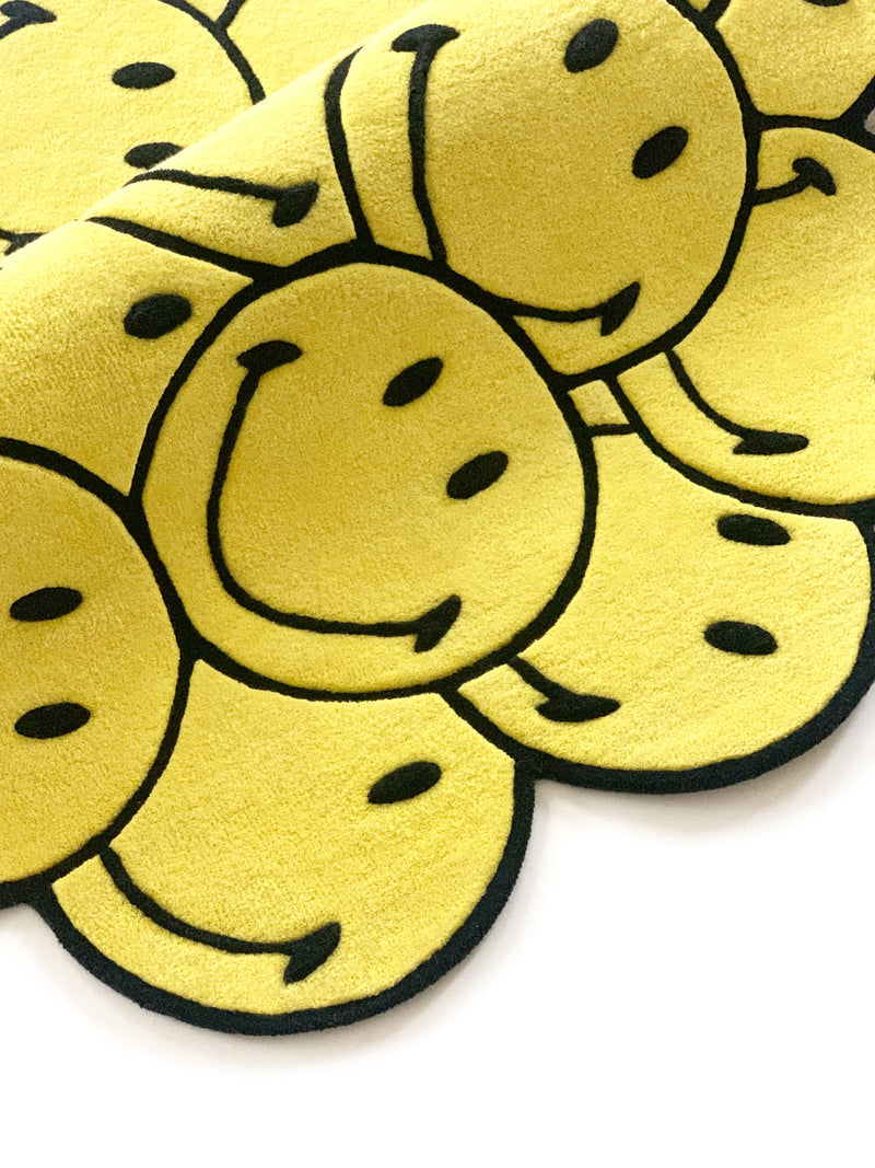 Smiley Bunch Rug - Detail