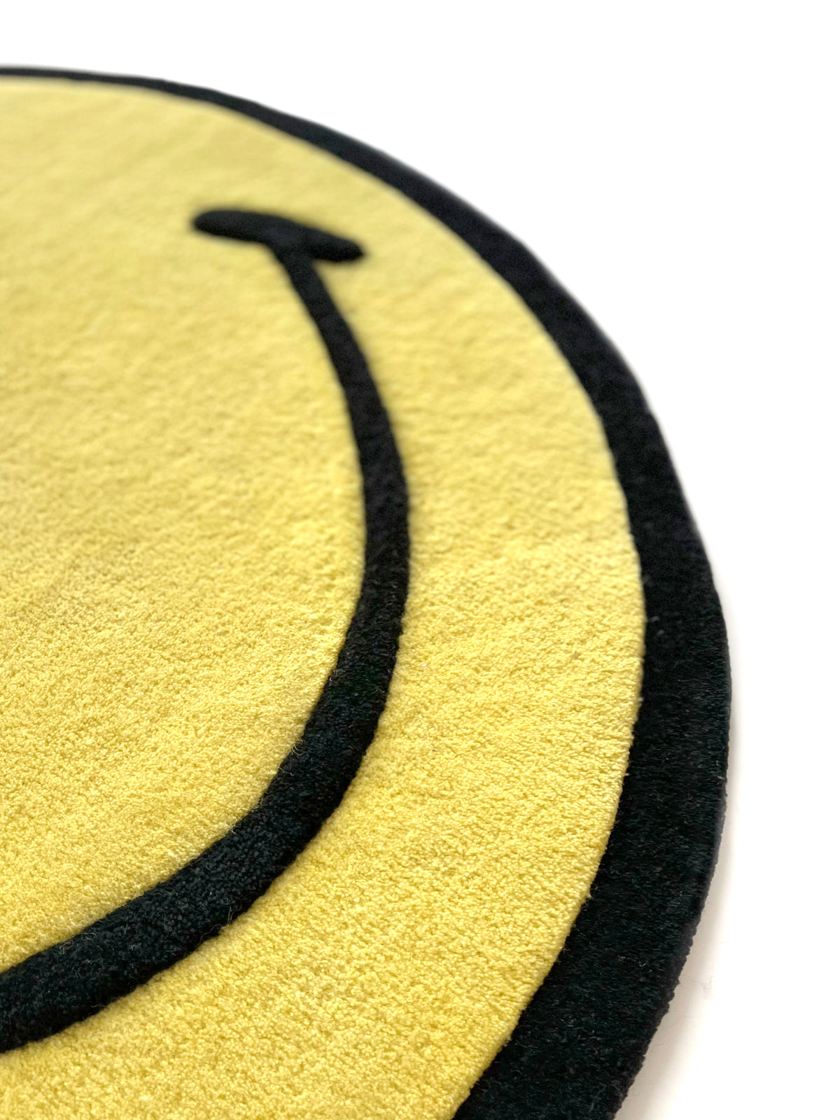 Smiley Rug Yellow 200 cm - Detail