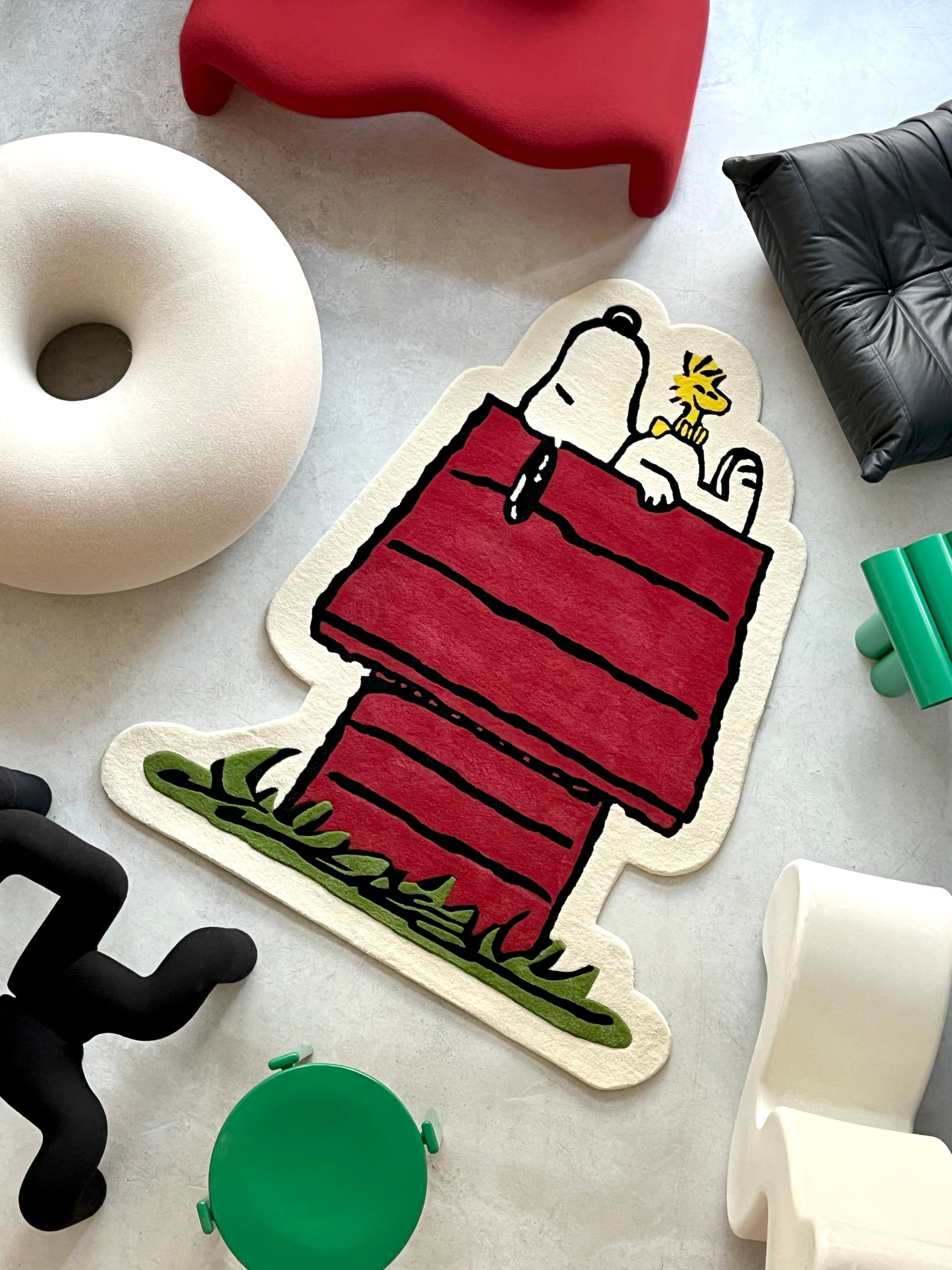 Snoopy Rug Doghouse 150 x 180 cm – Maison Deux