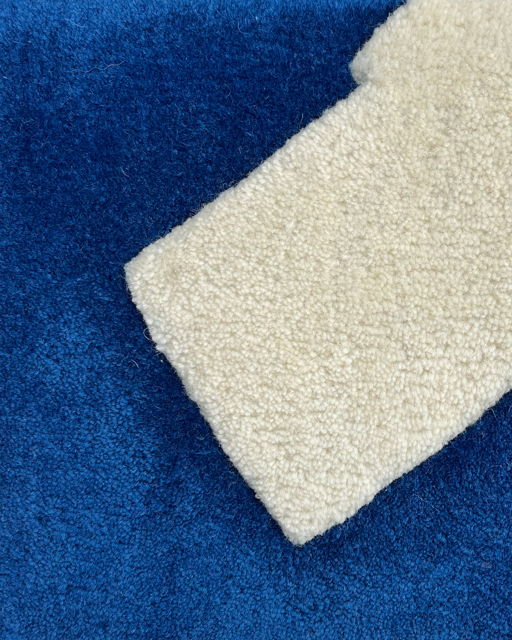 Splitted Arrow Rug Cobalt Blue 200 x 300 cm